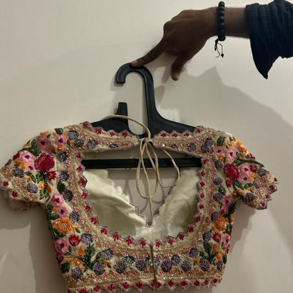 ANUSHREE REDDY INSPIRED IVORY LEHENGA - Picture 4 of 4